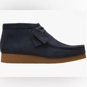 Clarks Men’s Navy Suede Chukka Wollaston with Gum Crepe Sole Size 9